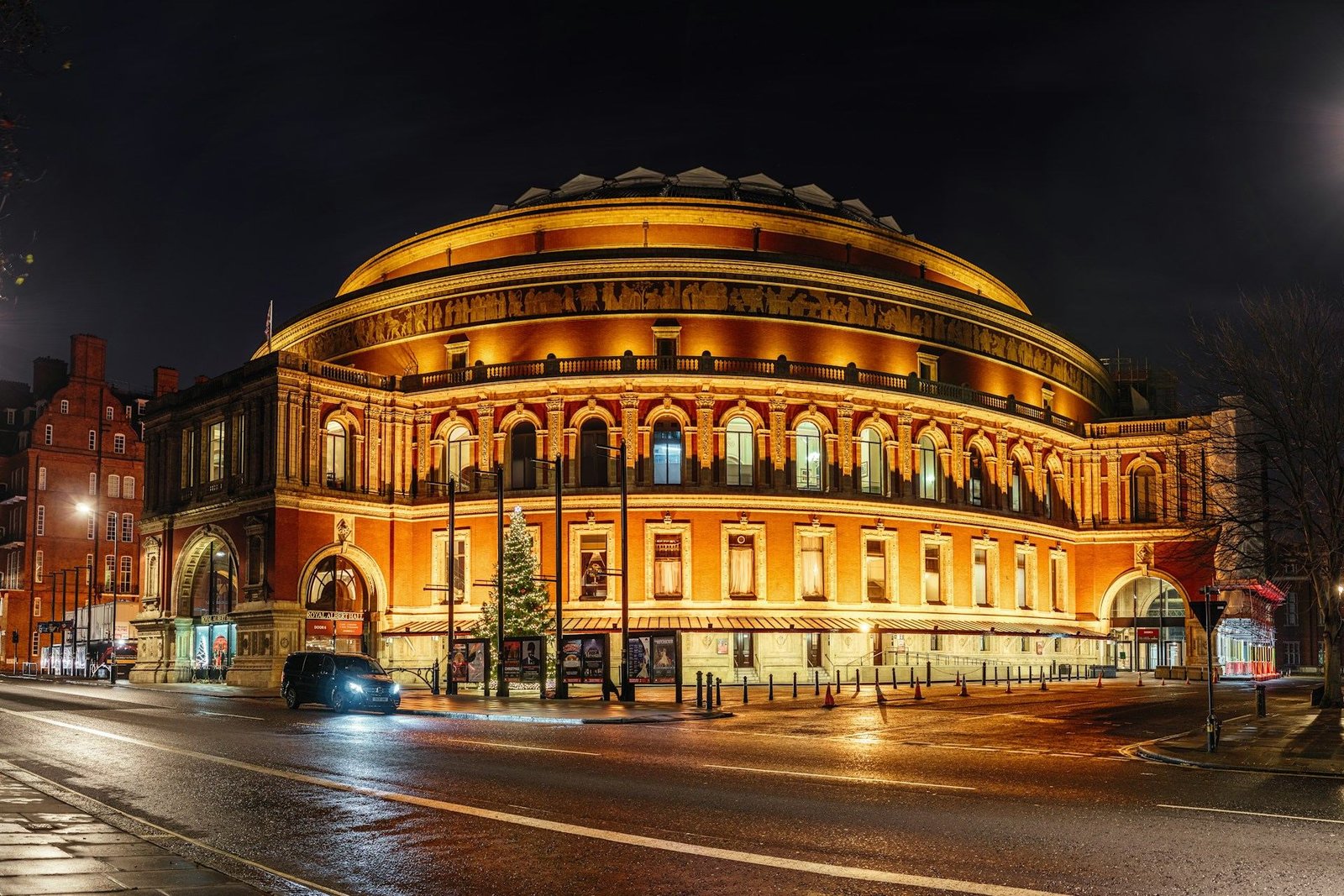Royal Albert Hall lit up at night