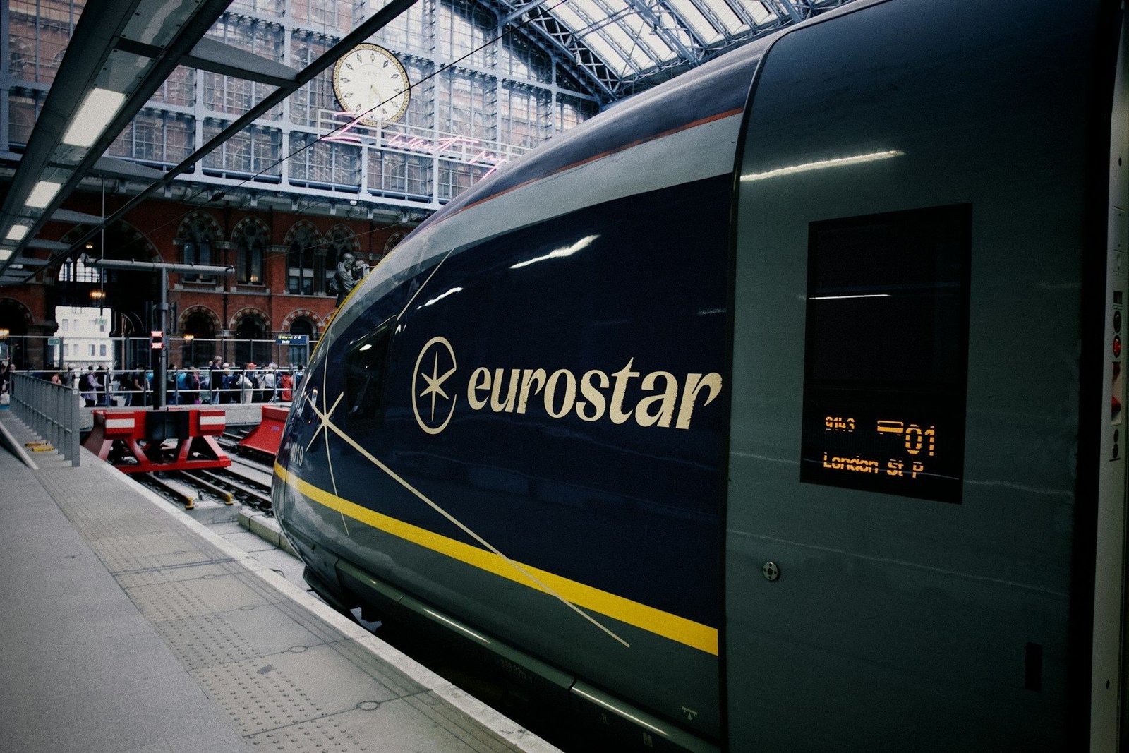 Eurostar train at the platform in St Pancras International